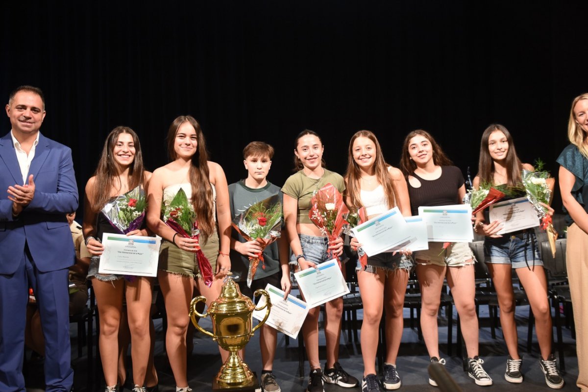 Mujeres que escribieron una nueva historia en el Deporte local ...